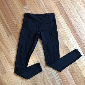 Black Women’s Lululemon Leggings Size 6